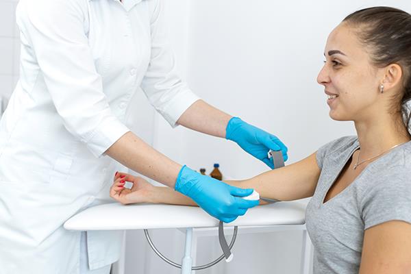 Full Body Checkup with Vitamin D & B12